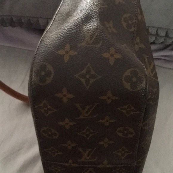 Louis Vuitton Looping GM - Picture 5 of 10